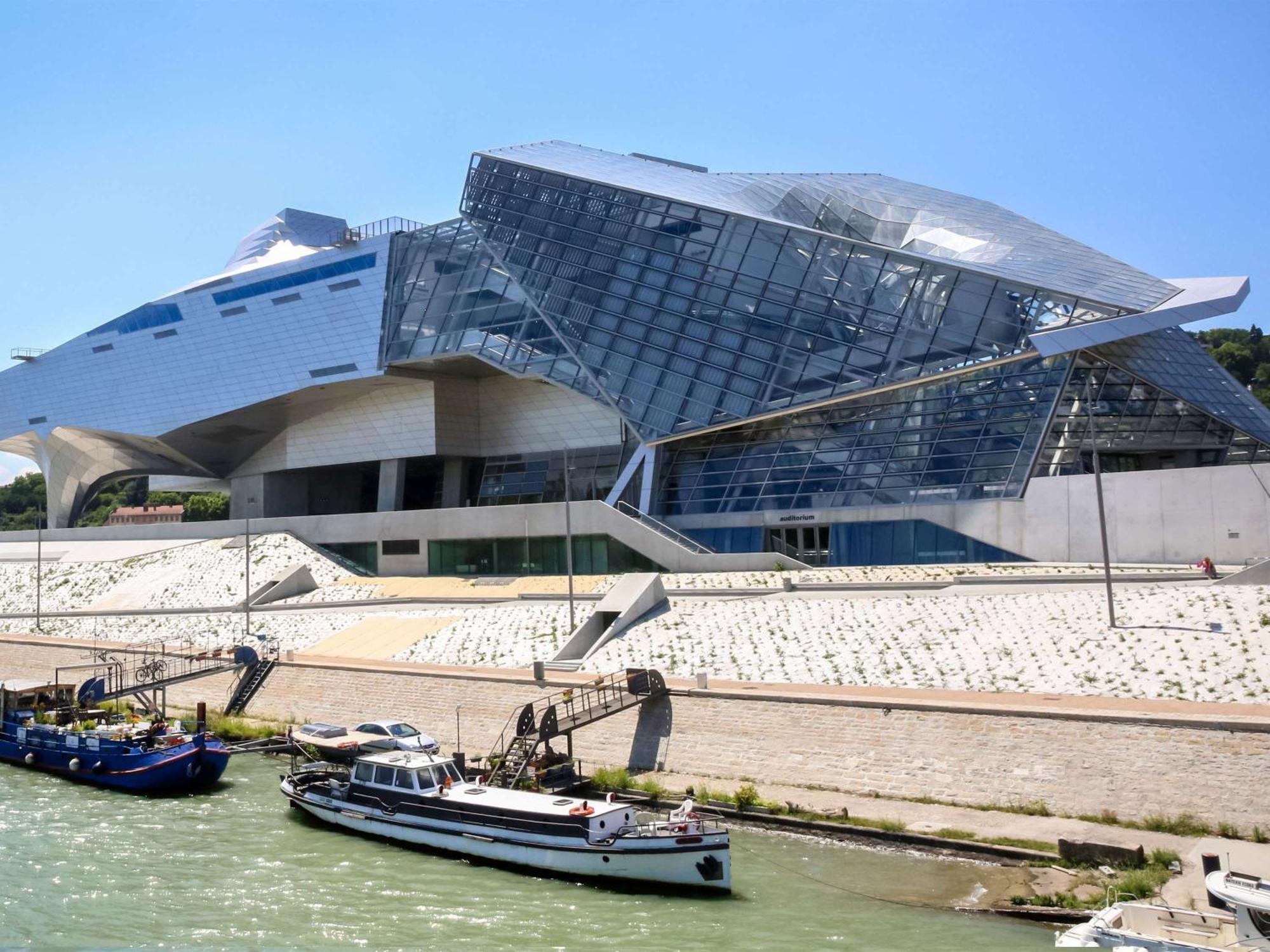 Ibis Budget Lyon Centre Confluence Esterno foto