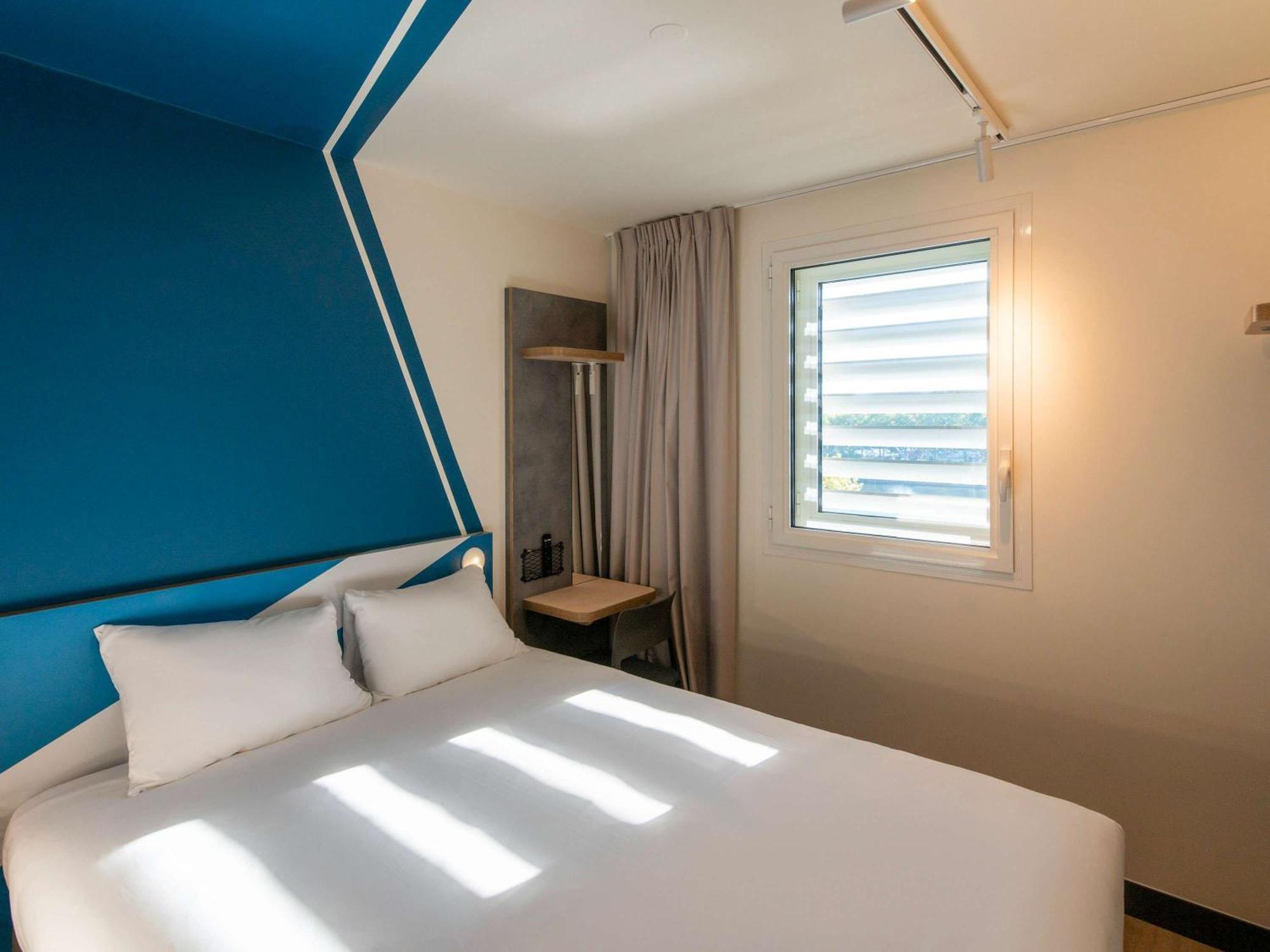 Ibis Budget Lyon Centre Confluence Esterno foto