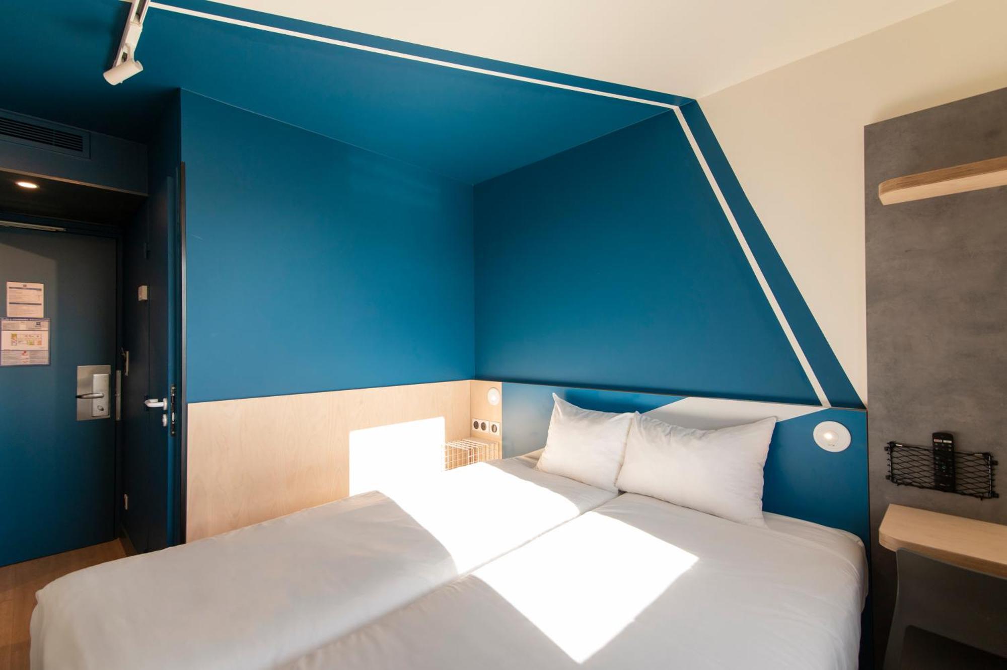 Ibis Budget Lyon Centre Confluence Esterno foto