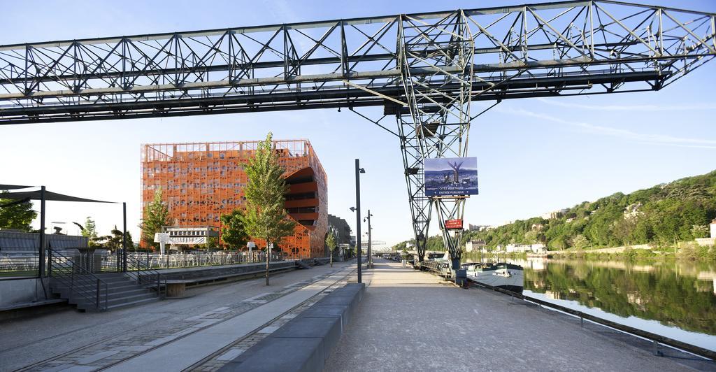 Ibis Budget Lyon Centre Confluence Esterno foto